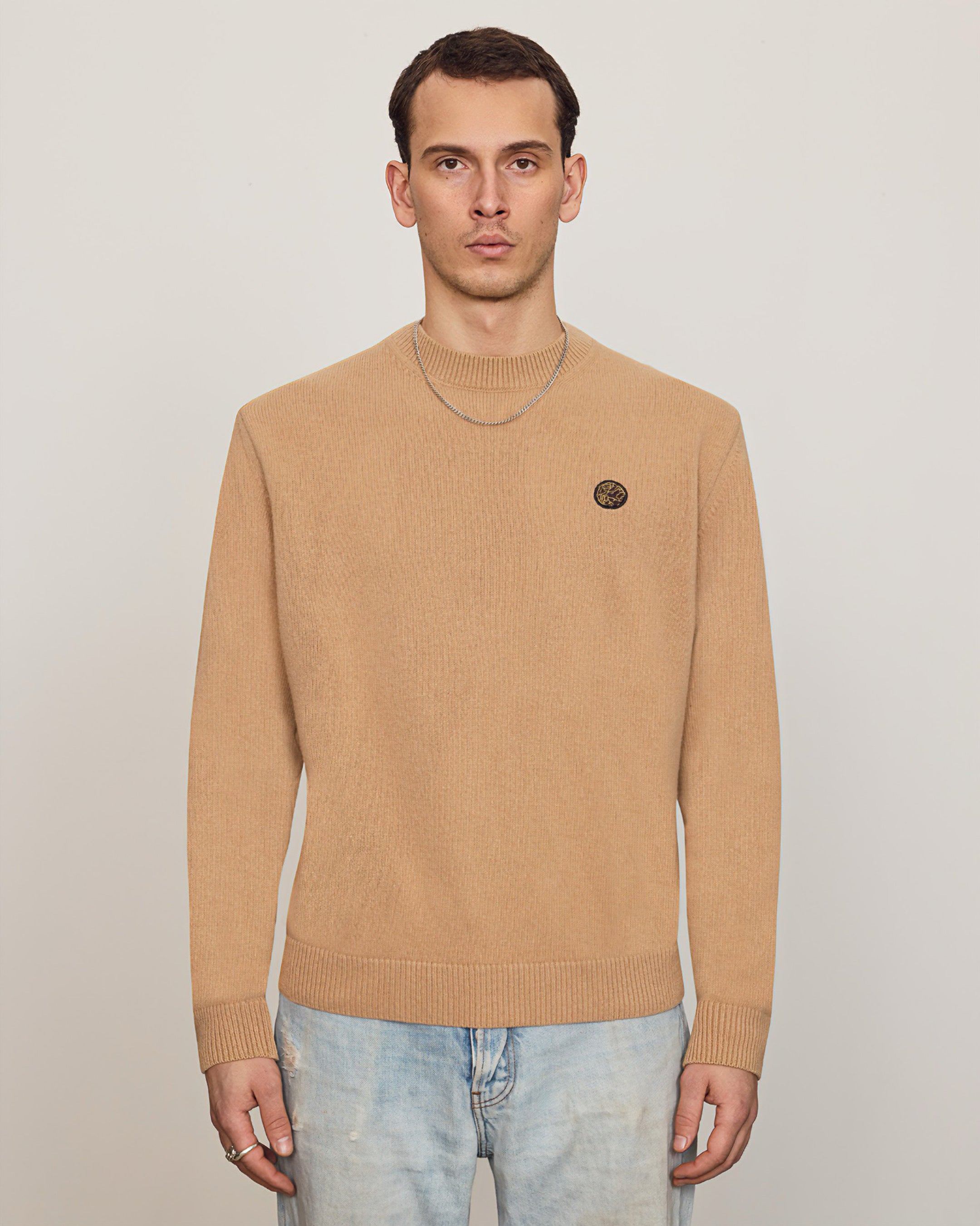 House of Savoj men’s wool sweater in camel beige – front view on model